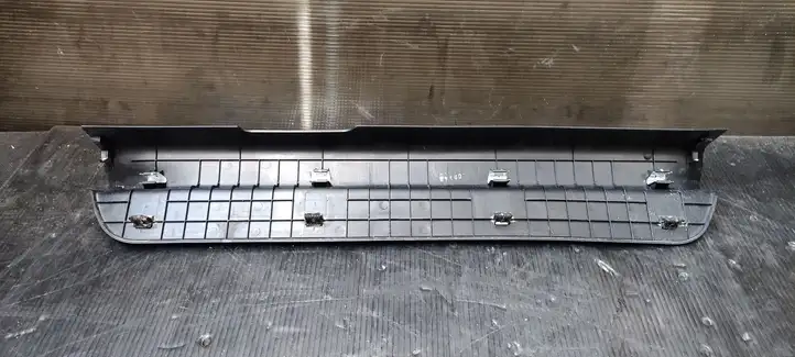 Kia Ceed (2010 - 2012) 858731H000 Внутренняя отделка переднего порога — фото 2