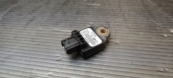 Kia Ceed (2010 - 2012) 959200A100 Датчик удара SRS — фото 3