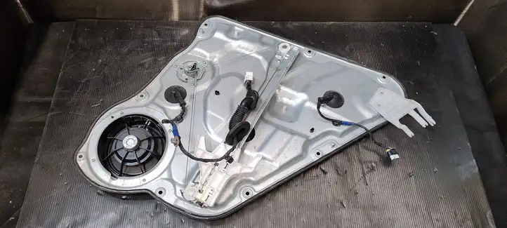 Kia Ceed (2010 - 2012) 834801H030 Механический стеклоподъемник задней двери — фото 3