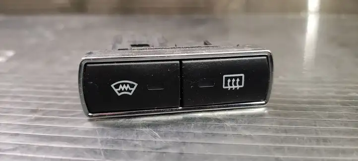 Ford Mondeo MK IV (2007 - 2014) BS7T18K574 Кнопка обогрева стекла — фото 1