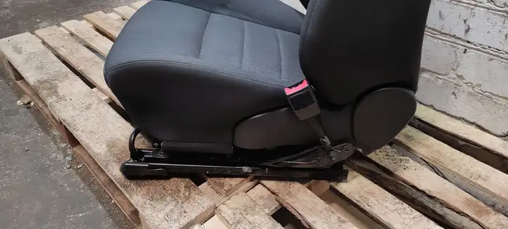 Ford Mondeo MK IV (2007 - 2014) Переднее сиденье пассажира — фото 7