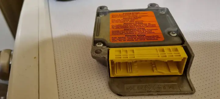 Volkswagen PASSAT B7 (2011 - 2014) 1C0909605 Блок управления SRS — фото 3