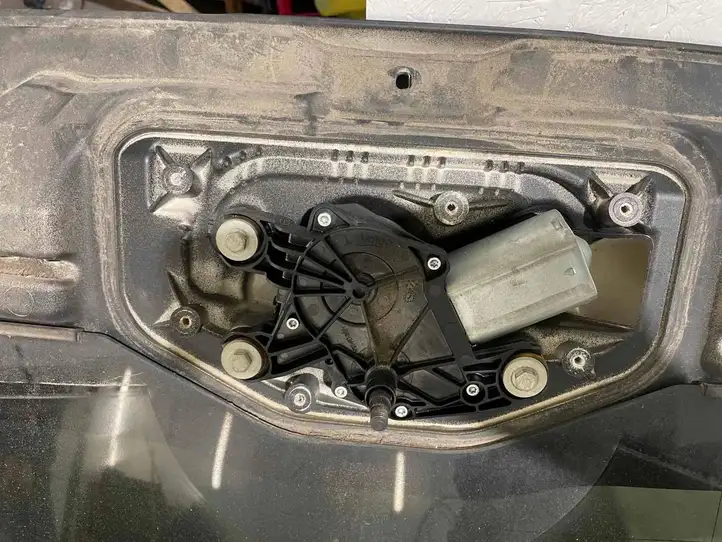 Land Rover Range Rover Sport L494 (2009 - 2013) W000054583 Двигатель стеклоочистителя заднего стекла — фото 1