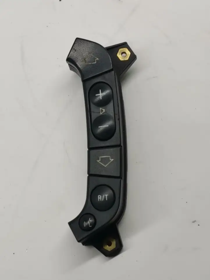 BMW 3 E46 (1998 - 2005) 6903397 Кнопки на рулевом колесе — фото 1