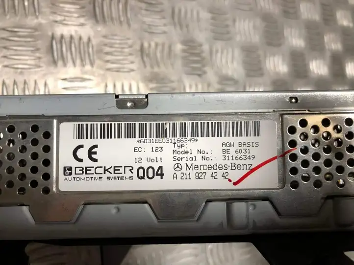 Mercedes-Benz E W211 (2002 - 2009) A2118274242 Усилитель звука — фото 6