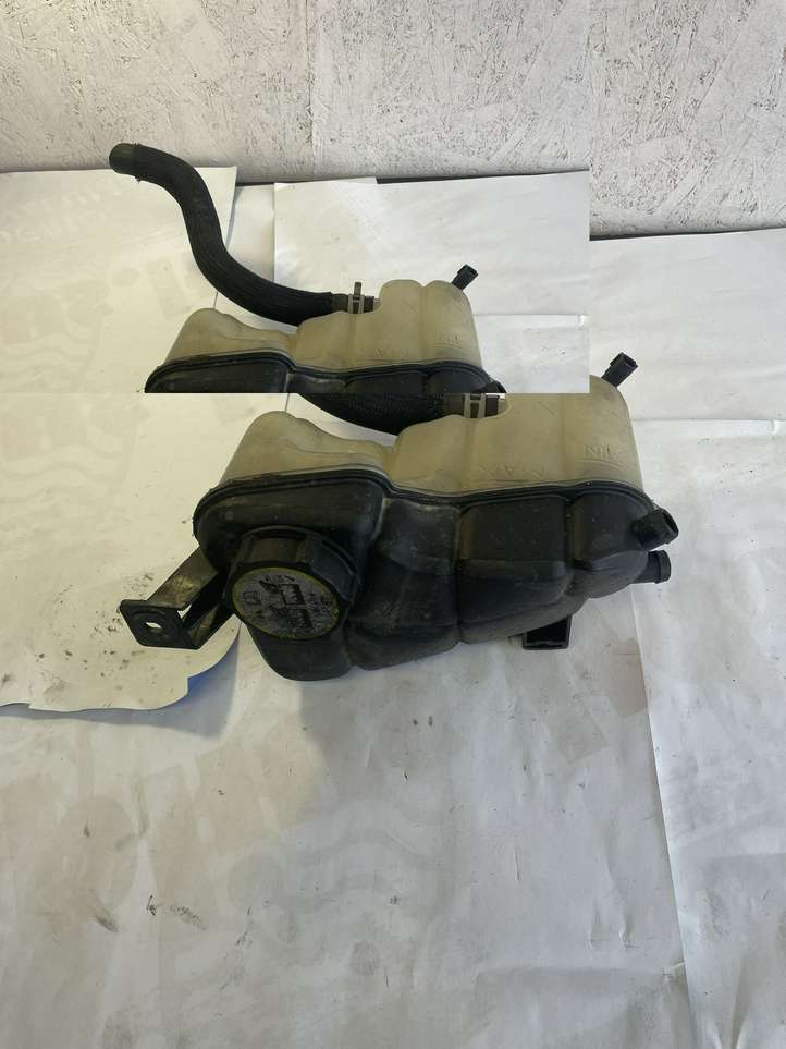 Land Rover Freelander (2006 - 2010)  6G918K218 Расширительный бачок охлаждающей жидкости