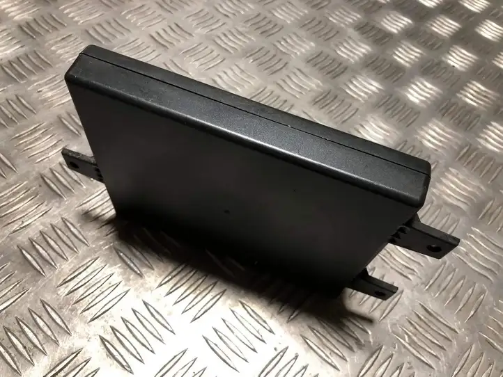 Volkswagen PASSAT B6 (2005 - 2010) 3C0035729F Блок GSM — фото 4