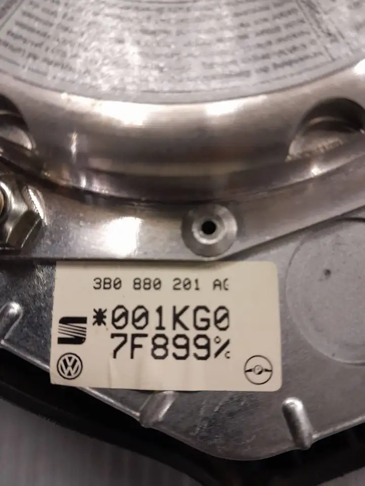 Volkswagen PASSAT B5 (1997 - 2000) 3B0880201AG Подушка безопасности руля — фото 2