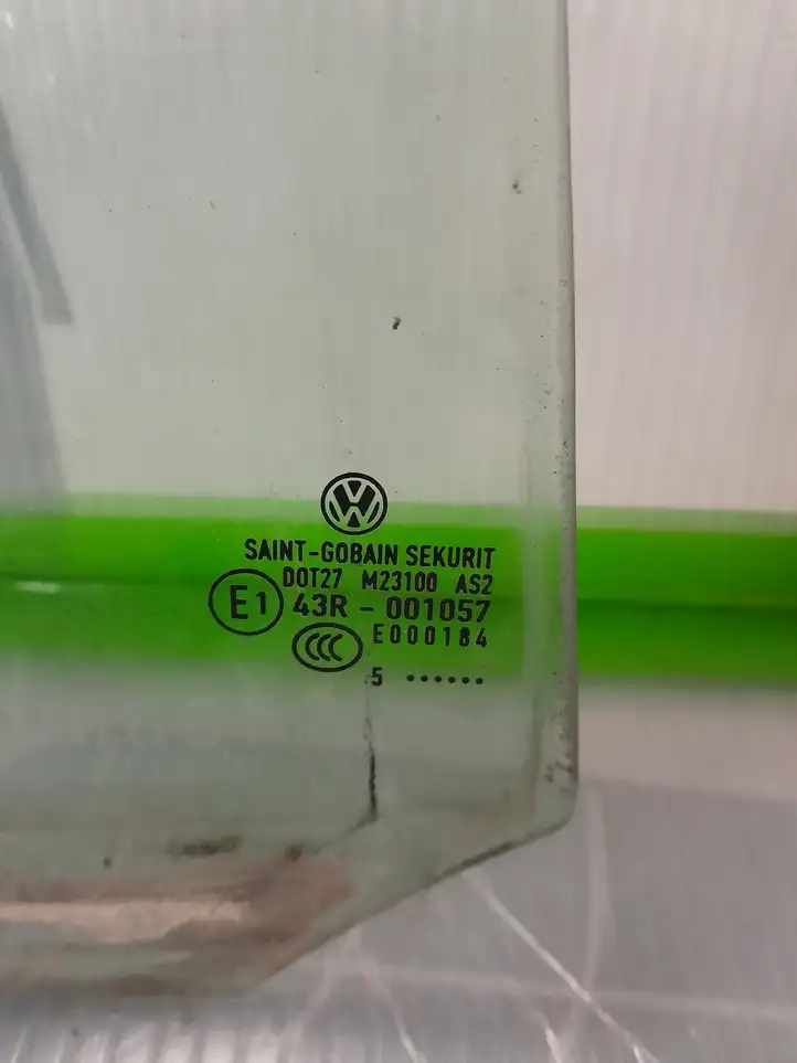 Volkswagen Touran I (2003 - 2010) E000184 Форточка двери — фото 2