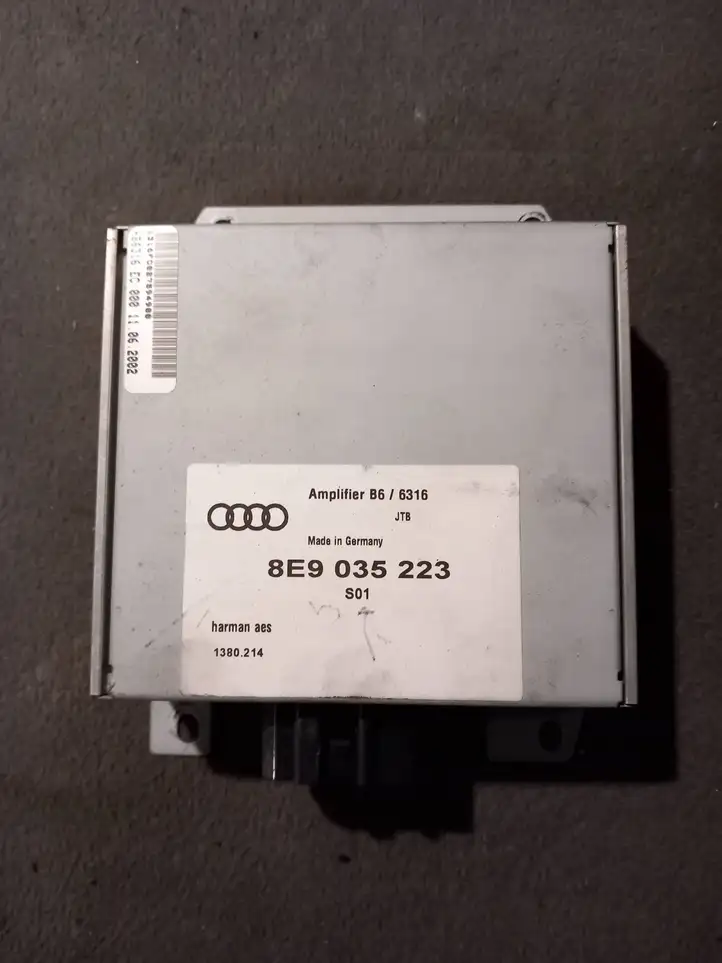 Audi A4 S4 B6 8E 8H (2000 - 2006) 8E9035223 Усилитель звука — фото 1