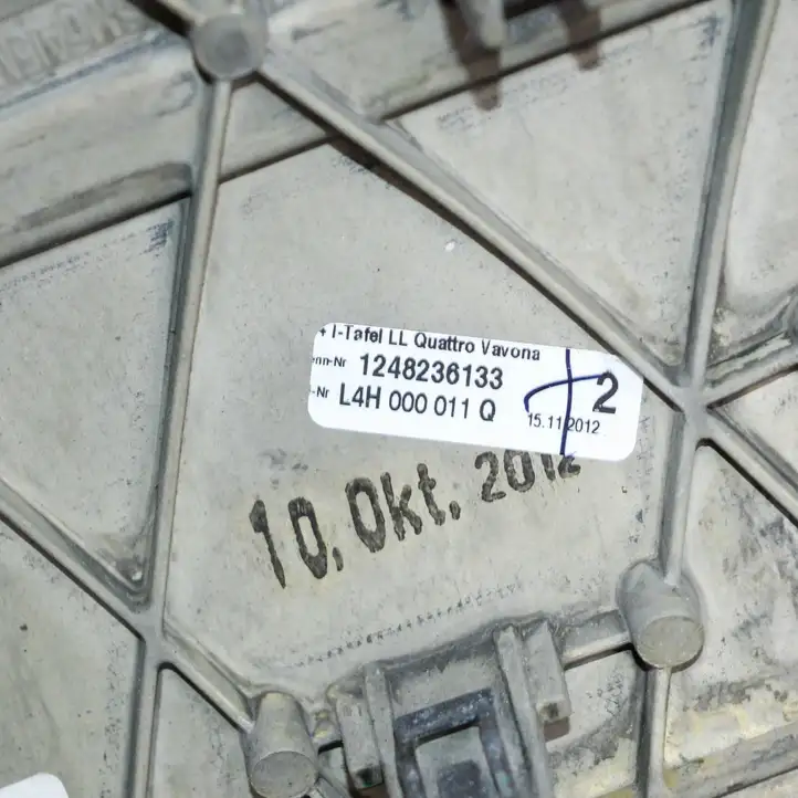 Audi A8 S8 D4 4H (2010 - 2014) 4H1857212 Декоративная планка — фото 10
