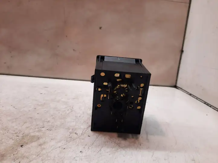 Opel Zafira B (2003 - 2006) 09138347 Включатель фонарей — фото 3