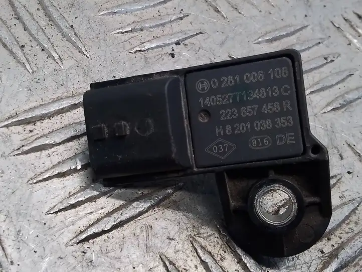 Nissan Qashqai (2013 - 2017) 223657458R Датчик давления воздуха впуска — фото 1