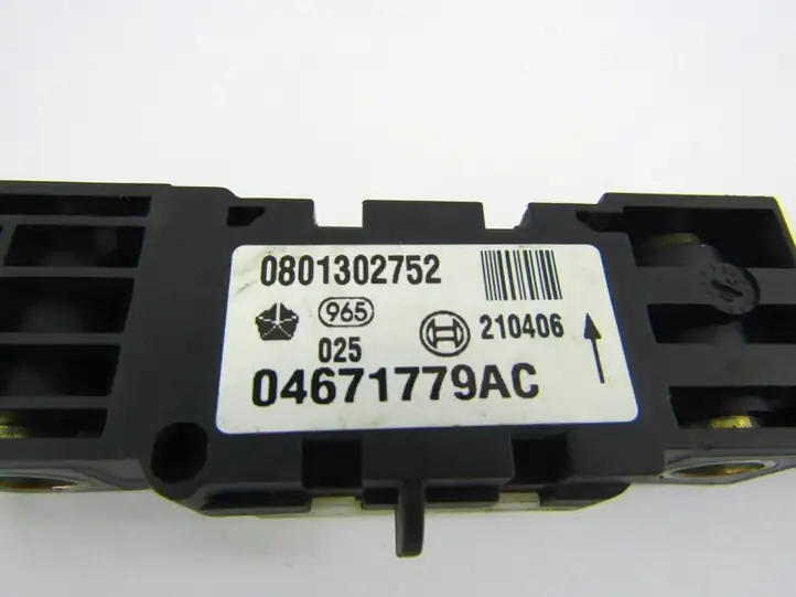 Jeep Grand Cherokee (WK) (2004 - 2010) Датчик удара SRS — фото 4