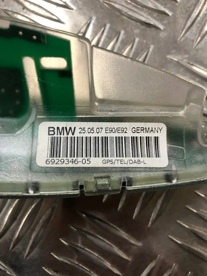 BMW 3 E92 E93 (2005 - 2014) 6929346 GPS антенна — фото 2