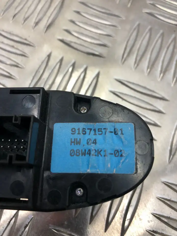 BMW 3 E92 E93 (2005 - 2014) 9167157 Кнопка стеклоподъемников — фото 2