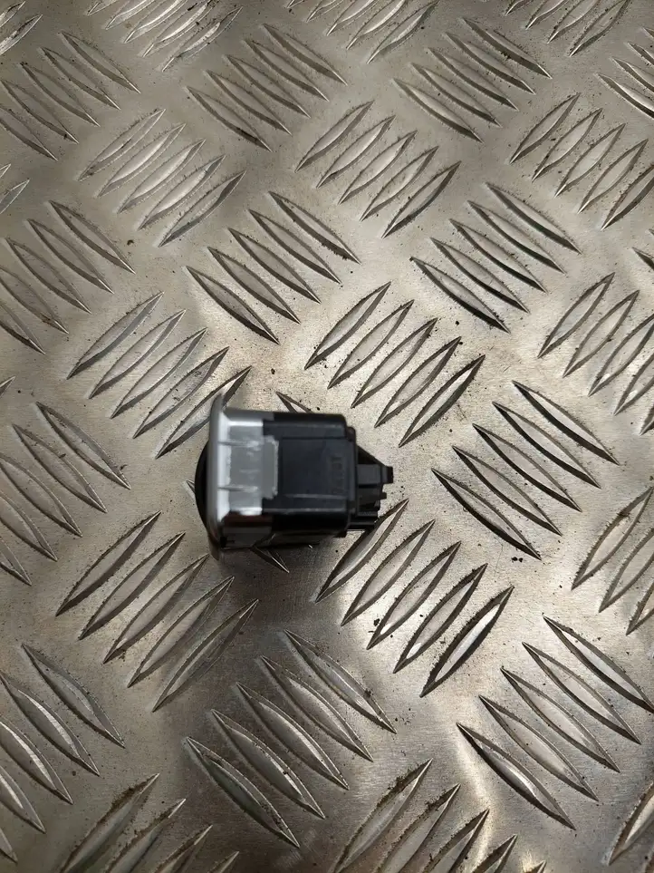 Mercedes-Benz E W212 (2009 - 2016) A2049058202 Блок кнопок стеклоподъемников — фото 4