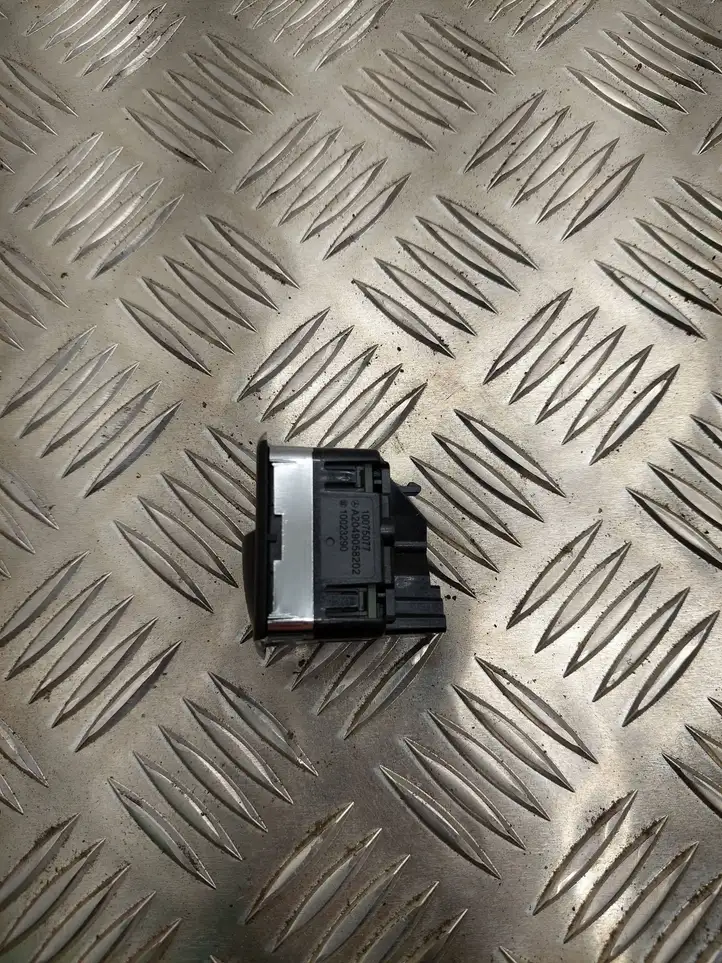 Mercedes-Benz E W212 (2009 - 2016) A2049058202 Блок кнопок стеклоподъемников — фото 6