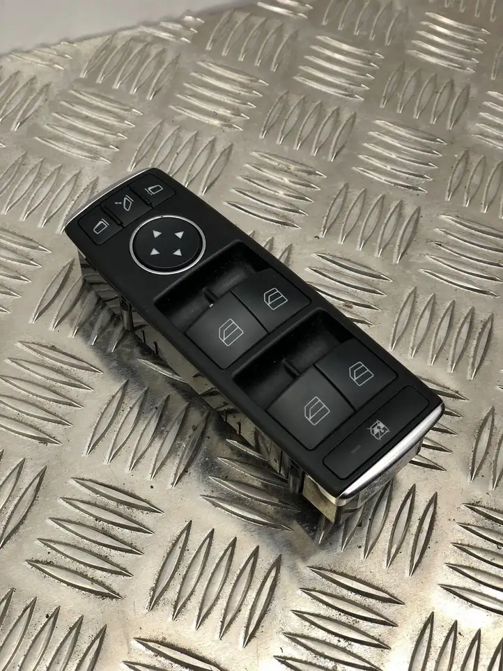 Mercedes-Benz C W204 (2007 - 2014) A2049055402 Блок кнопок стеклоподъемников — фото 1