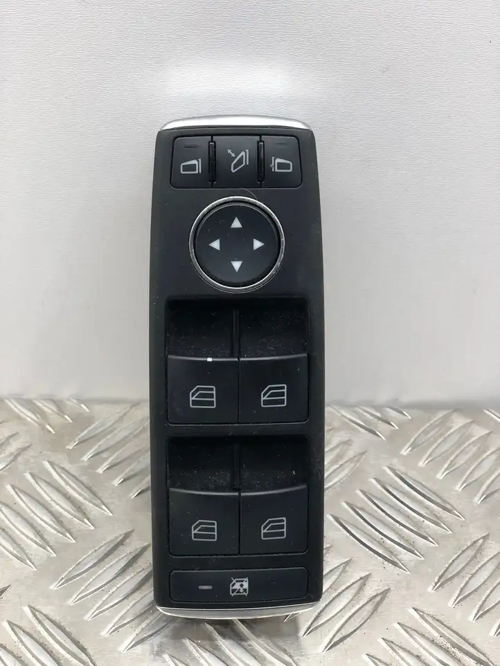 Mercedes-Benz C W204 (2007 - 2014) A2049055402 Блок кнопок стеклоподъемников — фото 4