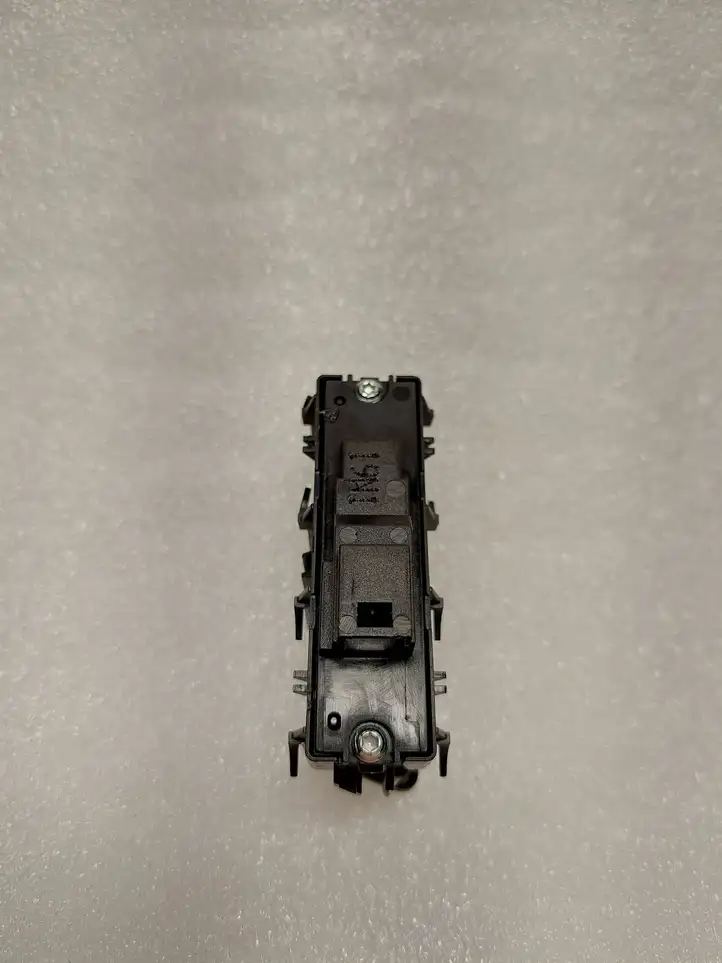 Mercedes-Benz E W212 (2009 - 2016) A2048706410 Включатель центрального замка — фото 6