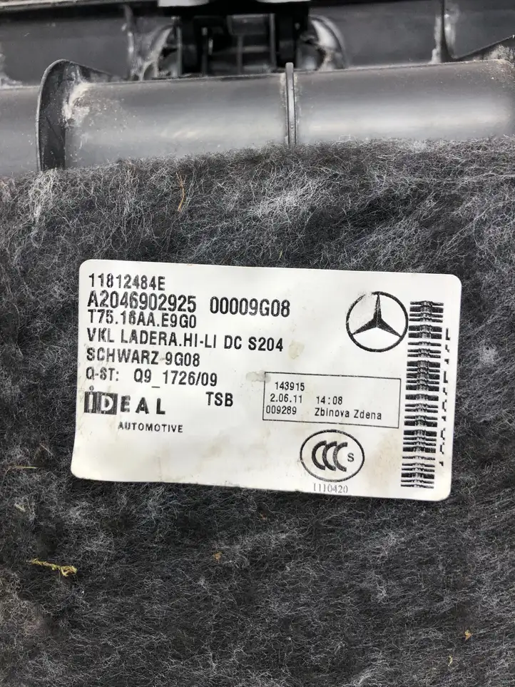 Mercedes-Benz C W204 (2007 - 2014) A2046902925 Прочая отделка багажника — фото 2