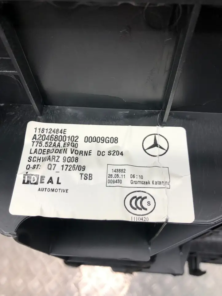 Mercedes-Benz C W204 (2007 - 2014) A2046800102 Пол багажника — фото 2