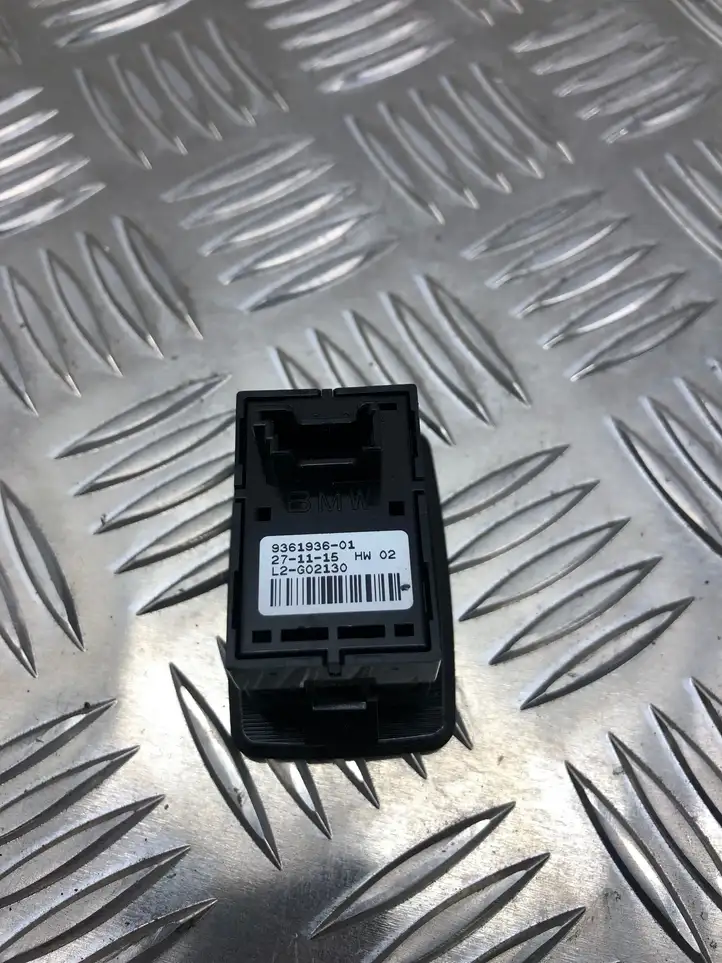 BMW 3 F30 F35 F31 (2012 - 2018) 9361936 Блок кнопок стеклоподъемников — фото 4