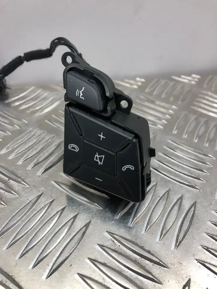Mercedes-Benz ML W166 (2012 - 2017) A1669052900 Кнопки на рулевом колесе — фото 4