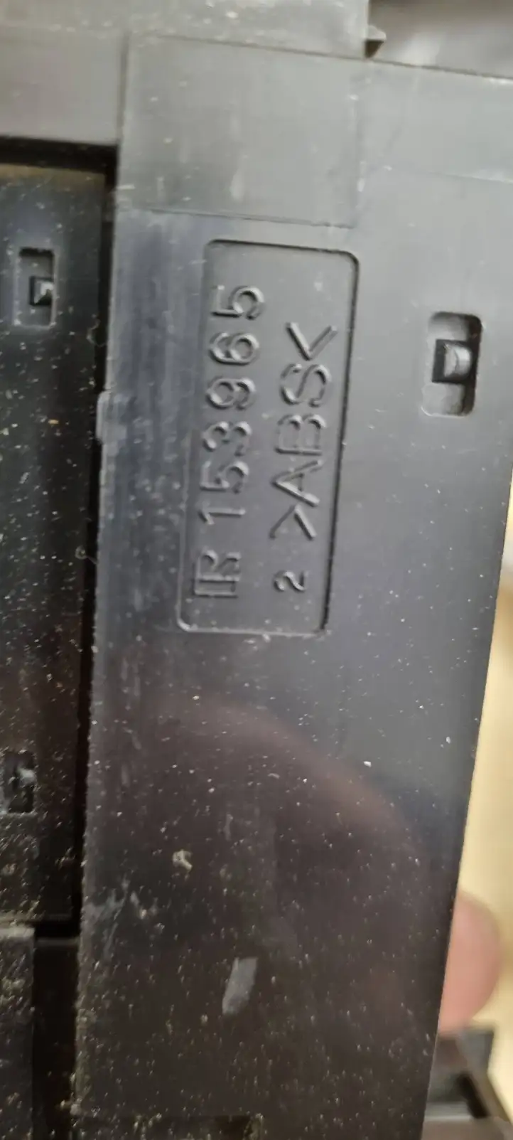 Toyota Corolla Verso AR10 (2004 - 2009) 153965 Включатель аварийных фонарей — фото 2