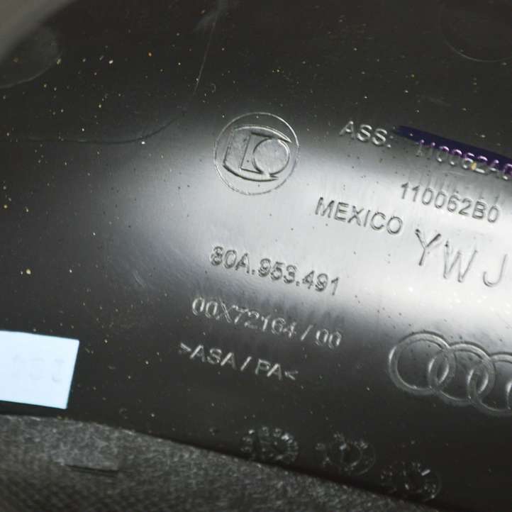 Audi Q5 (2017 - )  80A953491 Отделка рулевой колонки