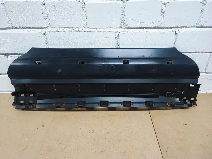 BMW 5 F10 F11 (2009 - 2016) 51127299970 Кронштейн заднего бампера — фото 1