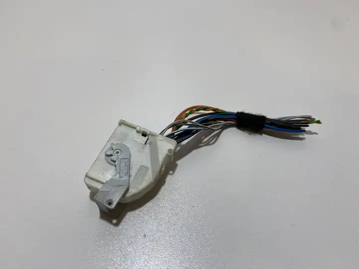 BMW 5 E60 E61 (2004 - 2010) 6913632 Прочая электропроводка — фото 1