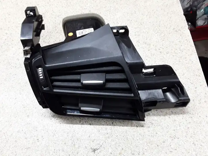 BMW X5 F15 (2013 - 2017) 925264907 Боковой воздушный дефлектор — фото 1