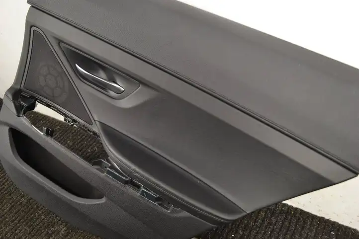 BMW 6 F06 Gran coupe (2012 - 2018) Обшивка задней двери — фото 6