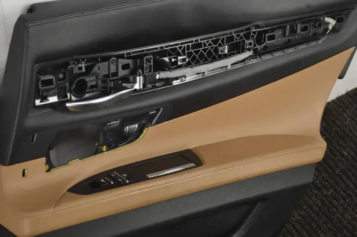 BMW 7 F01 (2008 - 2016) 8009891 Обшивка задней двери — фото 8