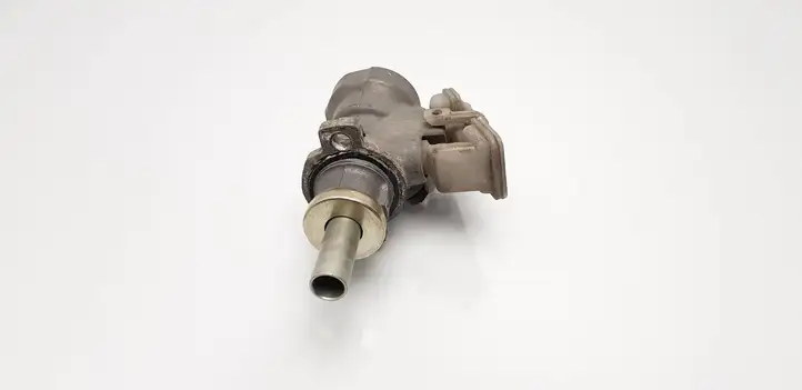 Ford Focus (1998 - 2004) 21030399 Главный тормозной цилиндр — фото 2