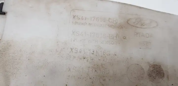 Ford Focus (1998 - 2004) XS4117618CH Бачок омывателя стекла — фото 3