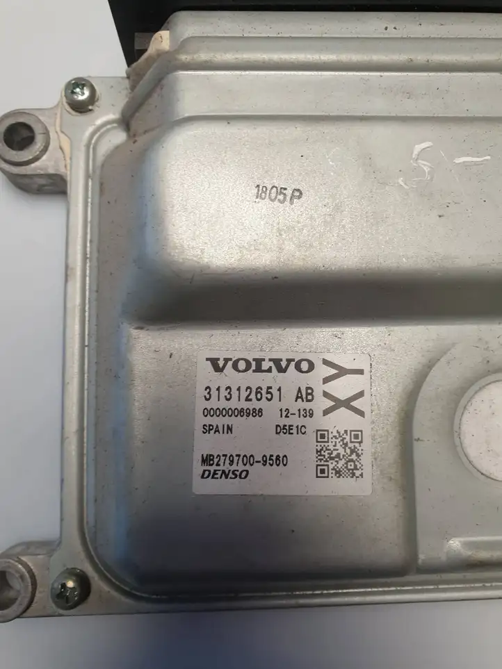 Volvo S60 (2010 - 2013) 0000006986 Блок управления двигателем (ЭБУ) — фото 2