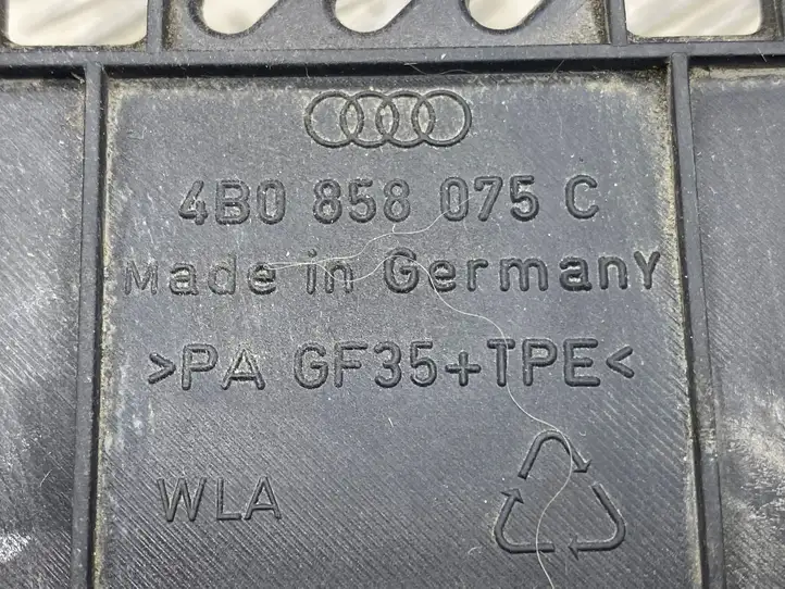 Audi A6 S6 C5 4B (2001 - 2004) 4B0858075C Прочие детали салона — фото 2