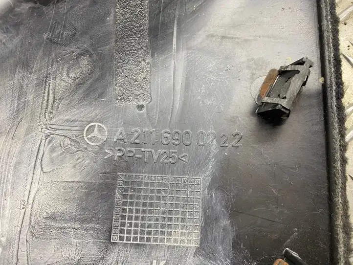 Mercedes-Benz E W211 (2002 - 2009) A2116900222 Прочая отделка багажника — фото 3