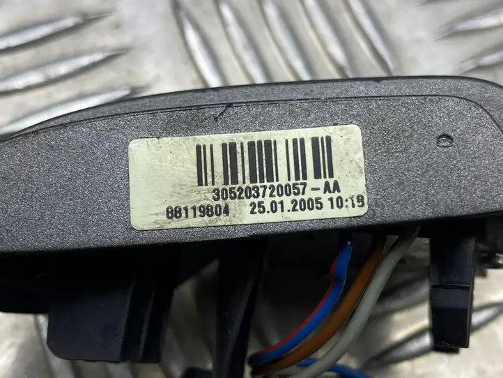 Opel Vectra C (2002 - 2005) 88119804 Кнопки на рулевом колесе — фото 2