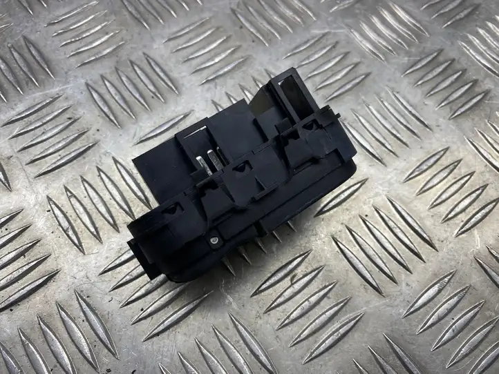 Ford Focus (1998 - 2004) 98AG14529AB Кнопка стеклоподъемников — фото 5