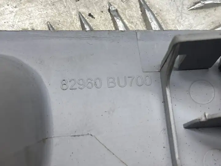Nissan Almera N16 (2000 - 2010) 82960BU700 Блок кнопок стеклоподъемников — фото 2