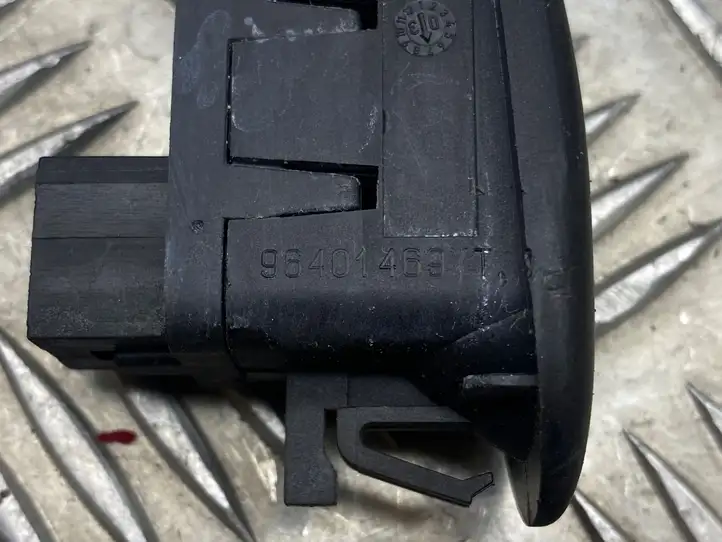 Citroen C2 (2003 - 2008) 96401469XT Кнопка стеклоподъемников — фото 2