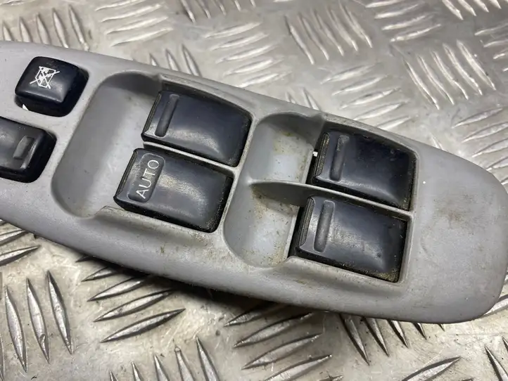 Nissan Almera N16 (2000 - 2010) 80961BU400 Блок кнопок стеклоподъемников — фото 4