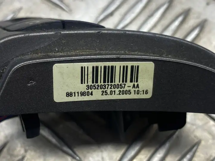 Opel Vectra C (2002 - 2005) 88119804 Кнопки на рулевом колесе — фото 2