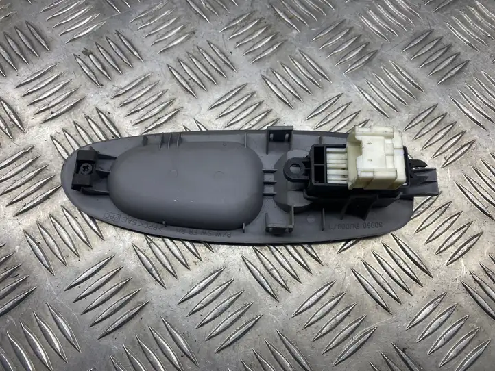 Nissan Almera N16 (2000 - 2010) 80960BU000 Блок кнопок стеклоподъемников — фото 7