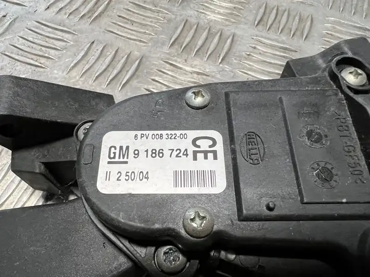 Opel Vectra C (2002 - 2005) 9186724 Педаль акселератора — фото 2