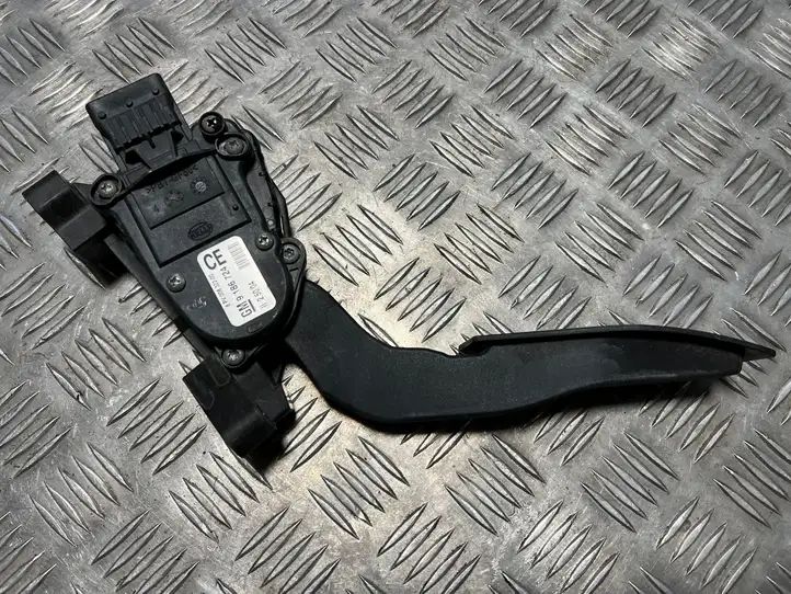Opel Vectra C (2002 - 2005) 9186724 Педаль акселератора — фото 4